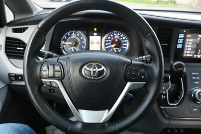 2015 Toyota Sienna XLE Premium 8-Passenger   - Photo 23 - Norwalk, CA 90650-2241
