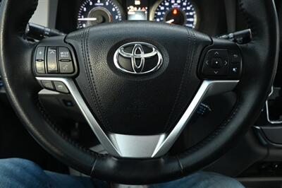 2015 Toyota Sienna XLE Premium 8-Passenger   - Photo 25 - Norwalk, CA 90650-2241