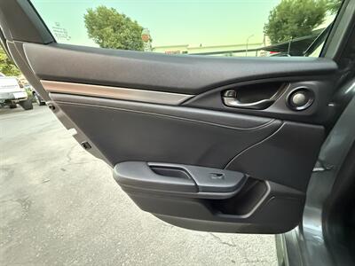 2017 Honda Civic Sport Touring   - Photo 21 - Norwalk, CA 90650-2241