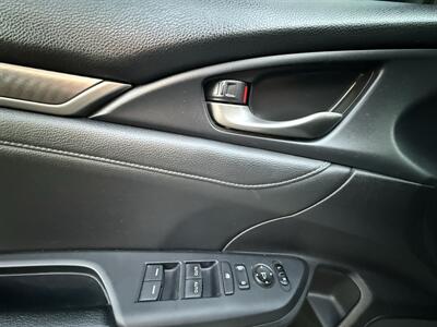 2017 Honda Civic Sport Touring   - Photo 16 - Norwalk, CA 90650-2241