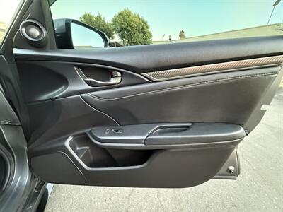 2017 Honda Civic Sport Touring   - Photo 31 - Norwalk, CA 90650-2241
