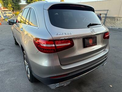 2019 Mercedes-Benz GLC GLC 300 - Photo 9 - Norwalk, CA 90650-2241