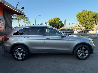 2019 Mercedes-Benz GLC GLC 300 - Photo 15 - Norwalk, CA 90650-2241