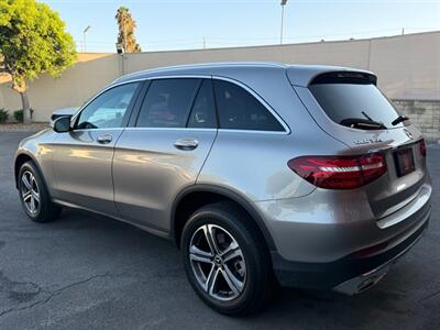 2019 Mercedes-Benz GLC GLC 300 - Photo 8 - Norwalk, CA 90650-2241
