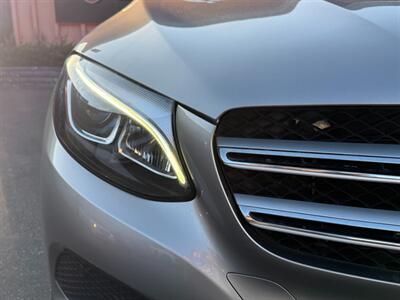 2019 Mercedes-Benz GLC GLC 300 - Photo 4 - Norwalk, CA 90650-2241