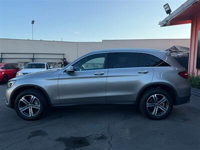 2019 Mercedes-Benz GLC GLC 300 - Photo 7 - Norwalk, CA 90650-2241
