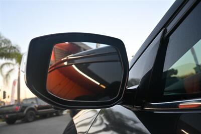 2017 Nissan Maxima Platinum   - Photo 16 - Norwalk, CA 90650-2241