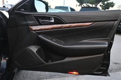 2017 Nissan Maxima Platinum   - Photo 58 - Norwalk, CA 90650-2241