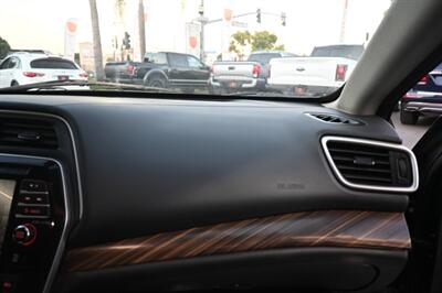 2017 Nissan Maxima Platinum   - Photo 65 - Norwalk, CA 90650-2241