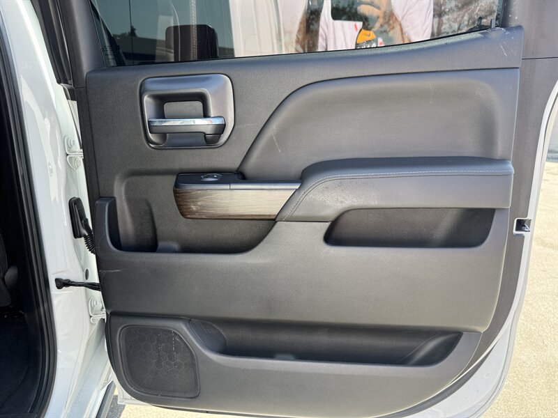 2019 GMC Sierra 2500HD Denali - Photo 41 - Norwalk, CA 90650-2241