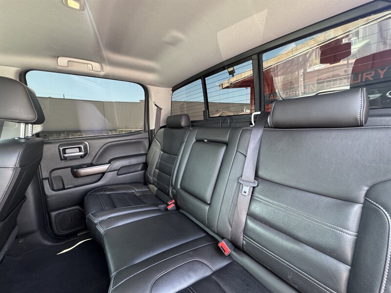 2019 GMC Sierra 2500HD Denali - Photo 36 - Norwalk, CA 90650-2241