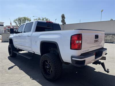2019 GMC Sierra 2500HD Denali - Photo 14 - Norwalk, CA 90650-2241
