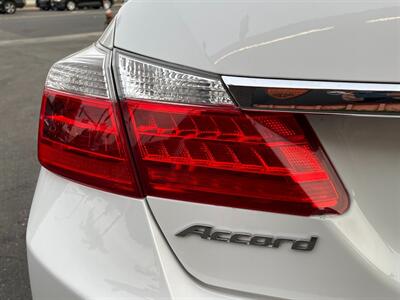 2015 Honda Accord Touring   - Photo 12 - Norwalk, CA 90650-2241