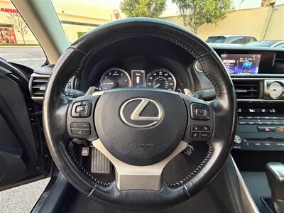 2018 Lexus IS 300 - Photo 29 - Norwalk, CA 90650-2241