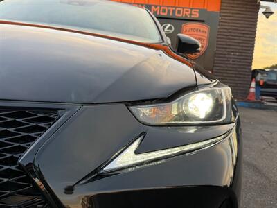 2018 Lexus IS 300 - Photo 4 - Norwalk, CA 90650-2241