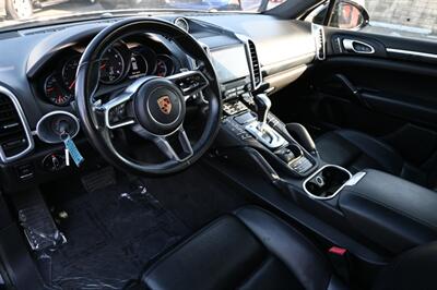 2018 Porsche Cayenne Platinum Edition   - Photo 37 - Norwalk, CA 90650-2241