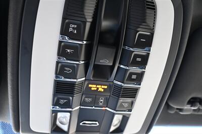 2018 Porsche Cayenne Platinum Edition   - Photo 77 - Norwalk, CA 90650-2241