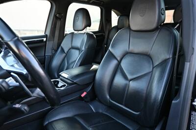2018 Porsche Cayenne Platinum Edition   - Photo 38 - Norwalk, CA 90650-2241