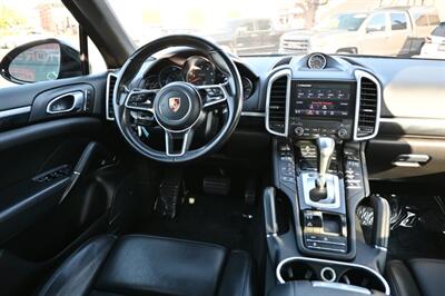 2018 Porsche Cayenne Platinum Edition   - Photo 53 - Norwalk, CA 90650-2241