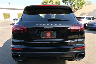 2018 Porsche Cayenne Platinum Edition   - Photo 18 - Norwalk, CA 90650-2241