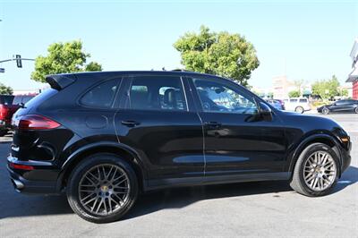 2018 Porsche Cayenne Platinum Edition   - Photo 25 - Norwalk, CA 90650-2241