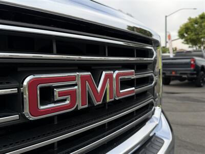 2017 GMC Sierra 2500HD SLT   - Photo 5 - Norwalk, CA 90650-2241