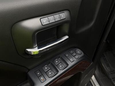 2017 GMC Sierra 2500HD SLT   - Photo 28 - Norwalk, CA 90650-2241