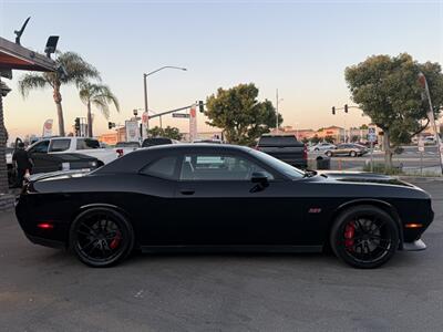 2016 Dodge Challenger SRT 392   - Photo 19 - Norwalk, CA 90650-2241