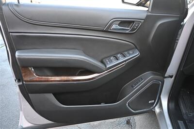 2019 Chevrolet Tahoe LT   - Photo 15 - Norwalk, CA 90650-2241