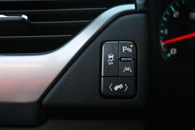 2019 Chevrolet Tahoe LT   - Photo 33 - Norwalk, CA 90650-2241