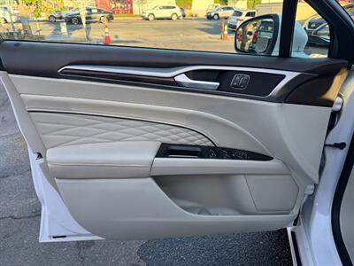 2018 Ford Fusion Platinum   - Photo 18 - Norwalk, CA 90650-2241
