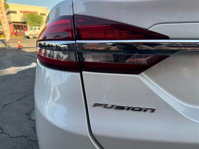 2018 Ford Fusion Platinum   - Photo 12 - Norwalk, CA 90650-2241
