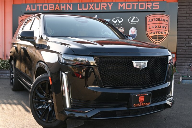 2023 Cadillac Escalade Sport  