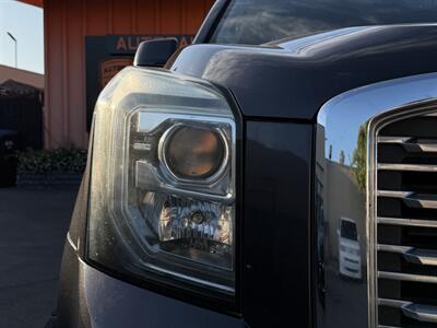 2018 GMC Yukon XL Denali - Photo 3 - Norwalk, CA 90650-2241