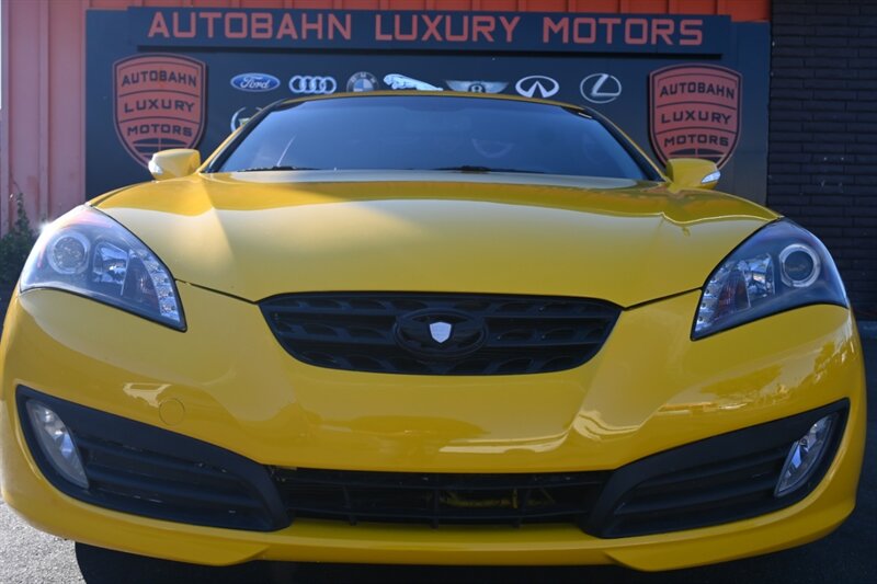 2012 Hyundai Genesis Coupe 3.8 Track  