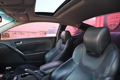 2012 Hyundai Genesis Coupe 3.8 Track   - Photo 27 - Norwalk, CA 90650-2241