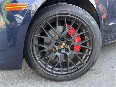 2018 Porsche Macan GTS - Photo 8 - Norwalk, CA 90650-2241