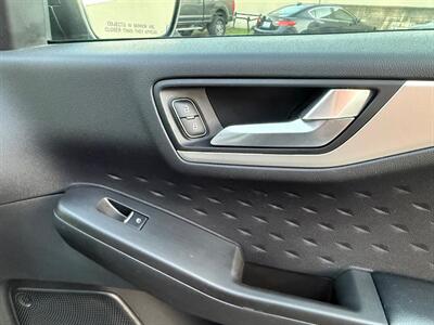 2020 Ford Escape SEL   - Photo 40 - Norwalk, CA 90650-2241