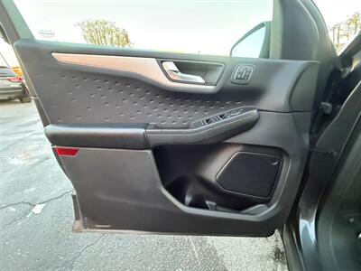 2020 Ford Escape SEL   - Photo 19 - Norwalk, CA 90650-2241