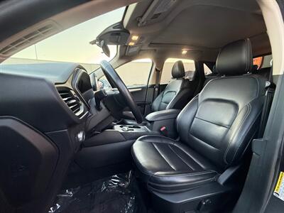 2020 Ford Escape SEL   - Photo 22 - Norwalk, CA 90650-2241