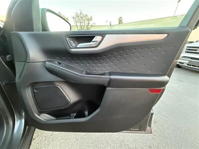 2020 Ford Escape SEL   - Photo 35 - Norwalk, CA 90650-2241