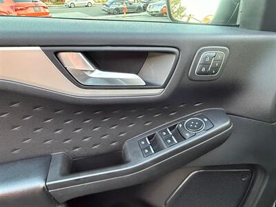 2020 Ford Escape SEL   - Photo 18 - Norwalk, CA 90650-2241