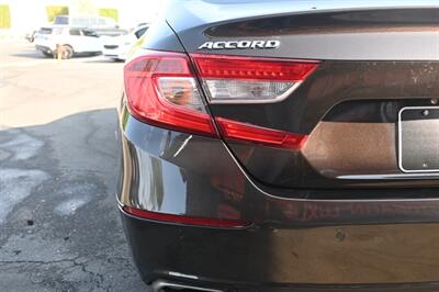 2018 Honda Accord Touring   - Photo 9 - Norwalk, CA 90650-2241