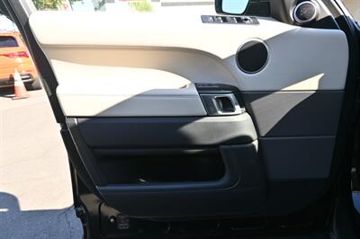 2015 Land Rover Range Rover Sport HSE   - Photo 17 - Norwalk, CA 90650-2241