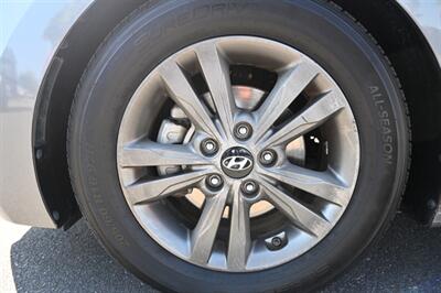 2018 Hyundai ELANTRA SEL - Photo 15 - Norwalk, CA 90650-2241