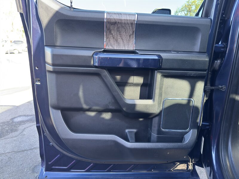 2019 Ford F-250 Super Duty Lariat - Photo 29 - Norwalk, CA 90650-2241