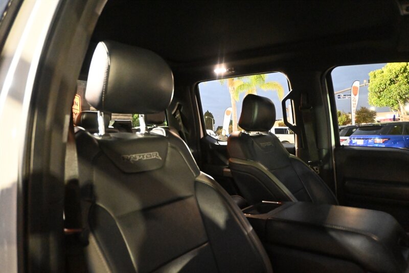 2017 Ford F-150 Raptor photo 58