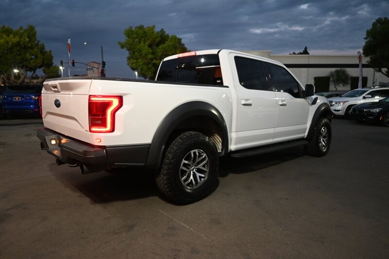 2017 Ford F-150 Raptor photo 12