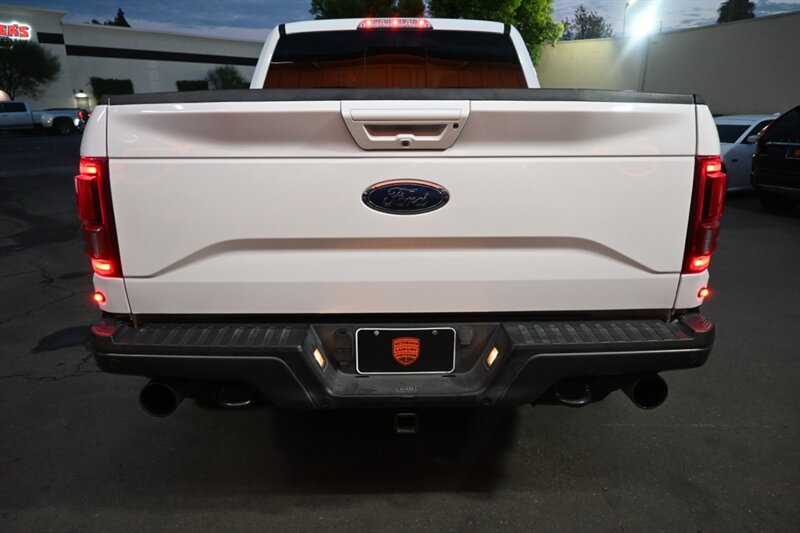2017 Ford F-150 Raptor photo 10