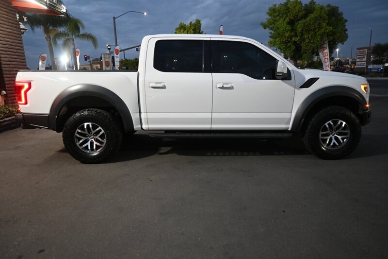 2017 Ford F-150 Raptor photo 13